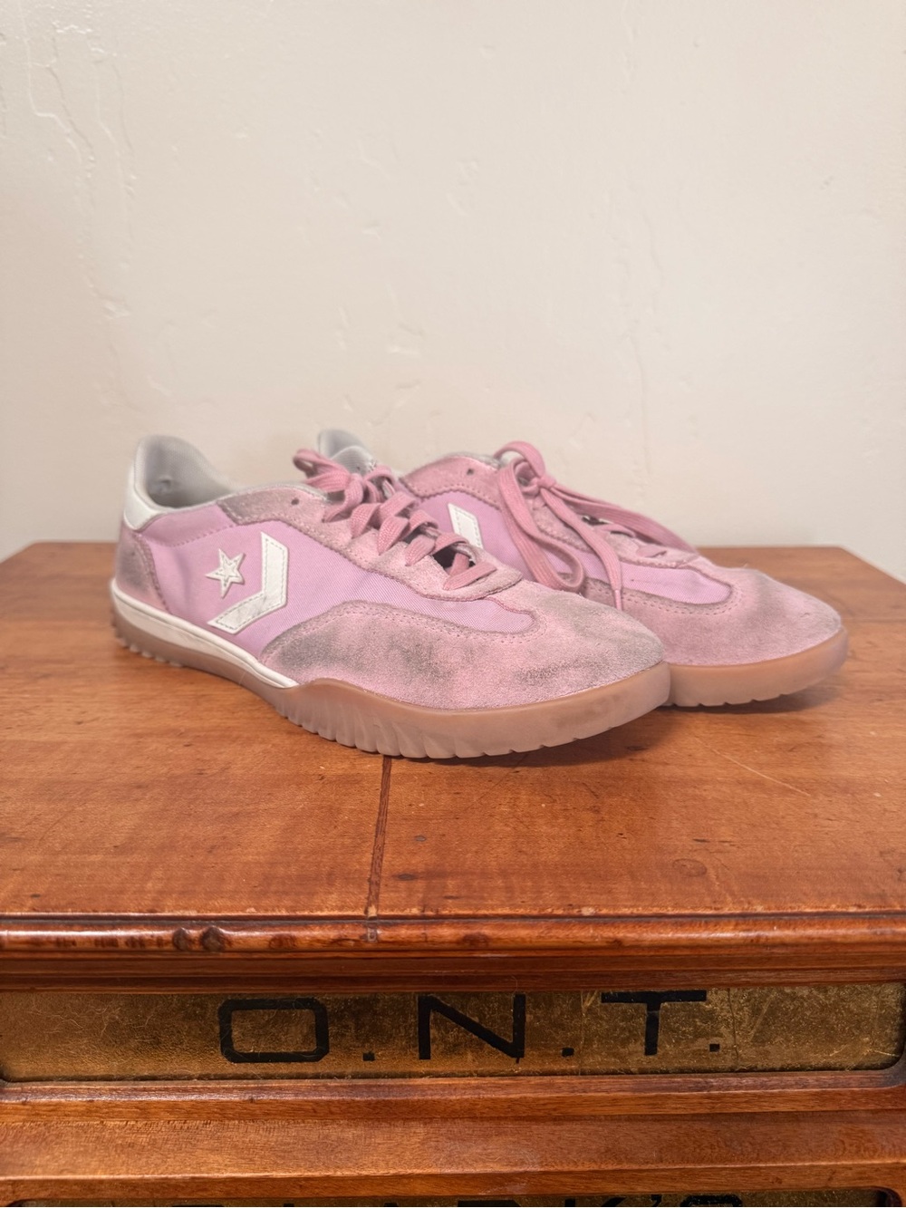 Converse Pink Low-Top Star Chevron Sneakers
